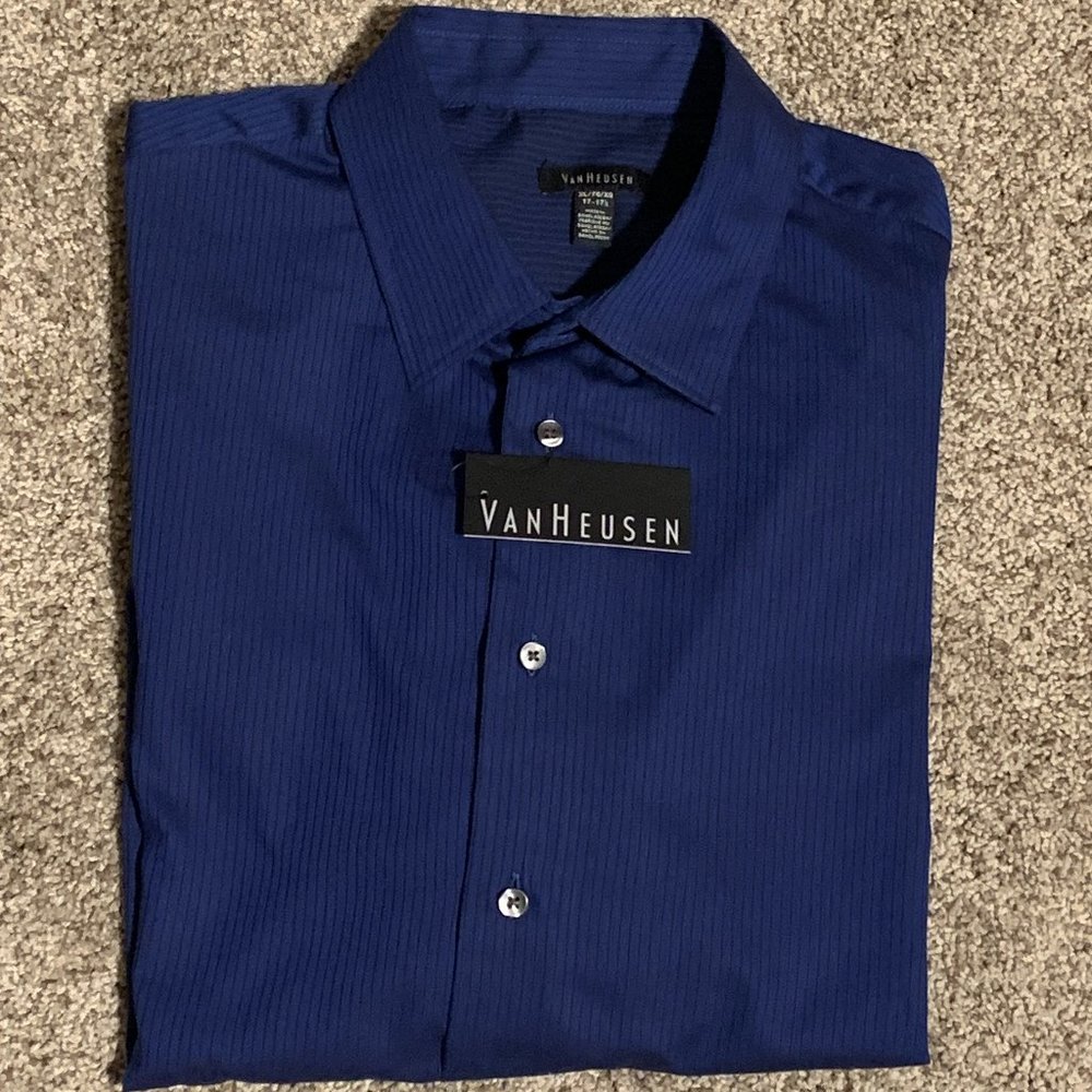 NWT Van Heusen Button Down Shirt